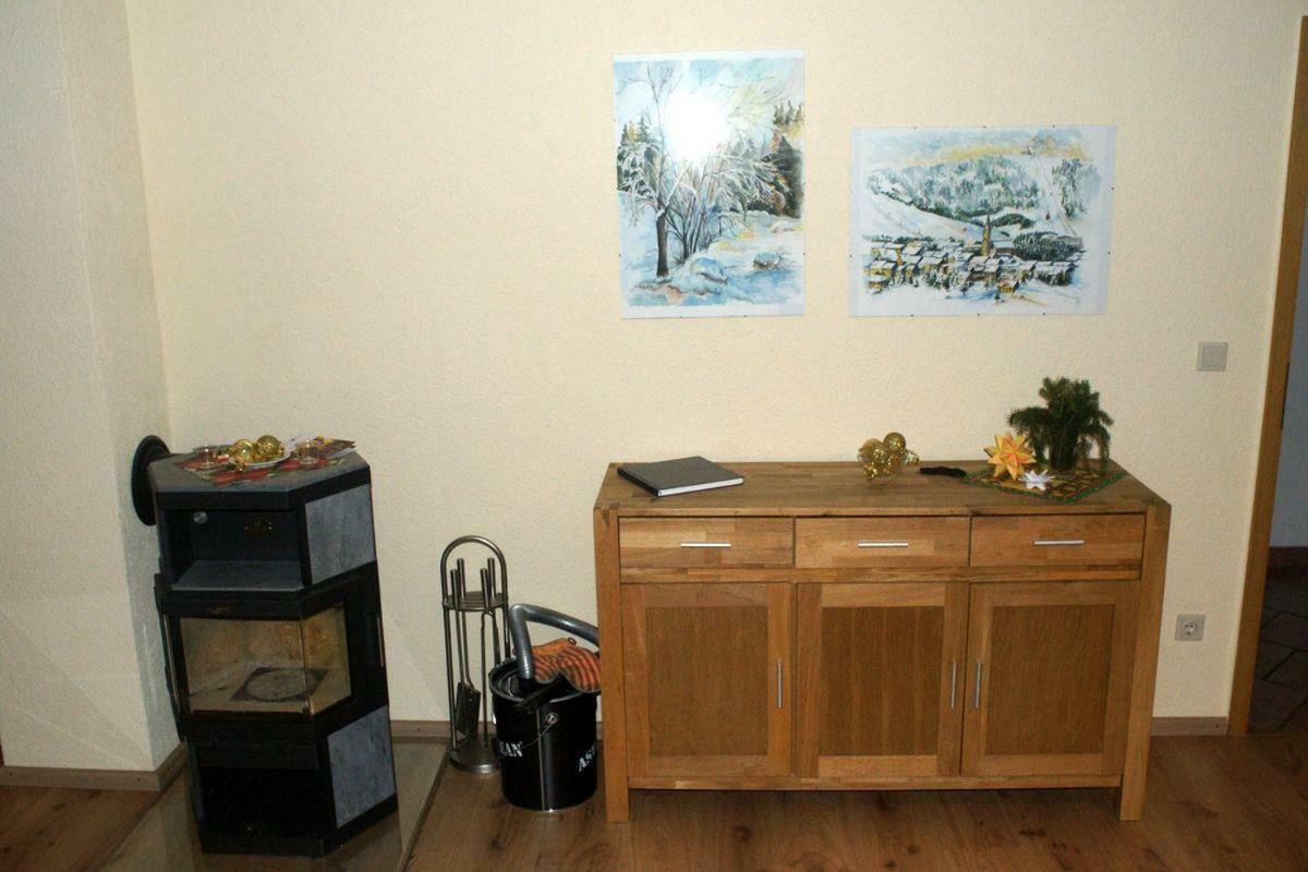 Ferienhaus-Bergtraum-Ferienwohnung-Fanni Oberwiesenthal Esterno foto